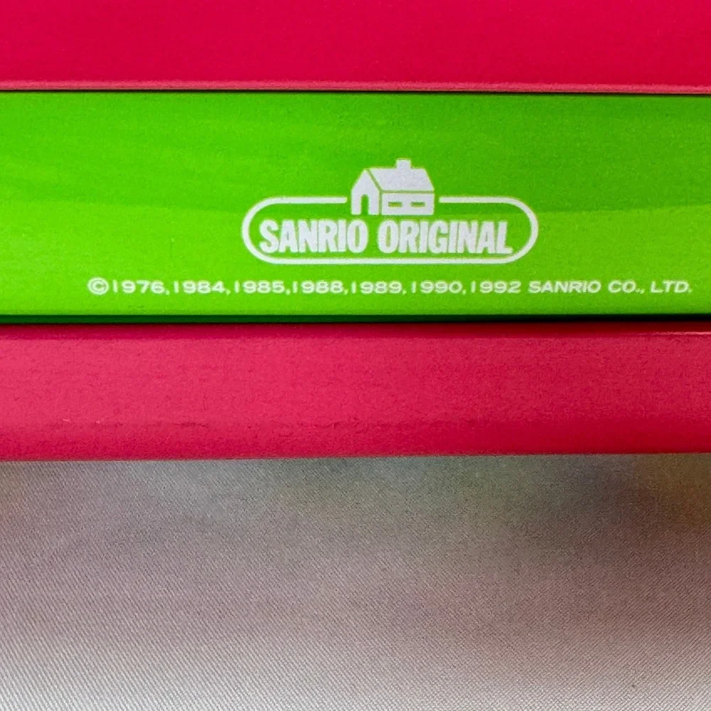 Vintage 1992 Sanrio Character Town Metal Lunch Box Hello Kitty Keroppi Pink Tin